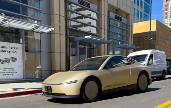 Tesla’s Two-Seat Cybercab Strategy Targets Urban Efficiency