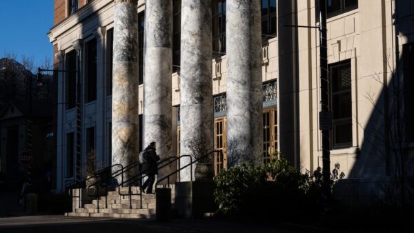 Alaska House Committee Revises LNG Bill for Increased Revenue