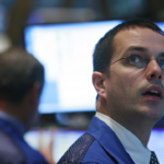 Analysts rating T. Rowe Price stock a sell amid market downturn chart 2026