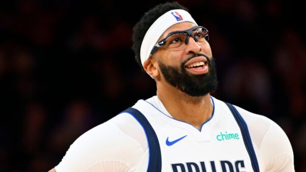 Anthony Davis Misses Agent's Call During Record Contract Extension