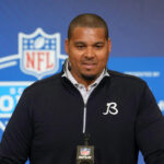 Bears restructure Kmet, Jackson contracts to free cap space