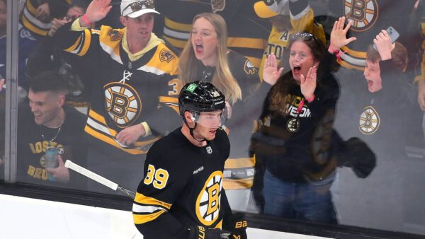 Boston Bruins vs Columbus Blue Jackets players face off in crucial NHL season finale at Nationwide Arena