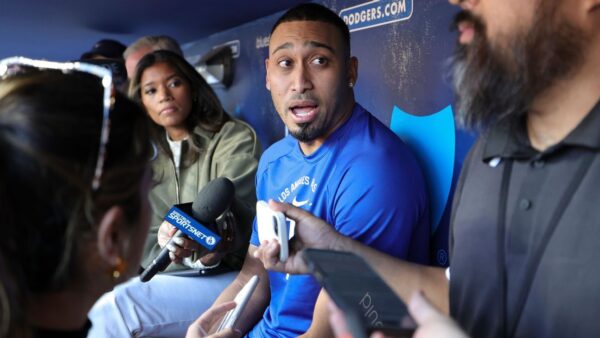 Dodgers' Edwin Díaz Optimistic After Elbow Surgery