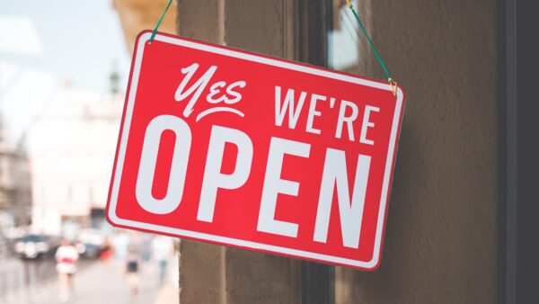 Easter Sunday 2026 store and restaurant openings infographic guide