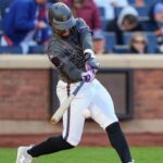 Francisco Lindor committing an error for the New York Mets