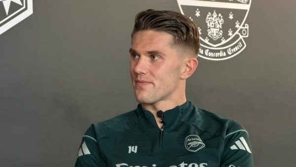 Arsenal striker Viktor Gyokeres giving an interview about the title chase