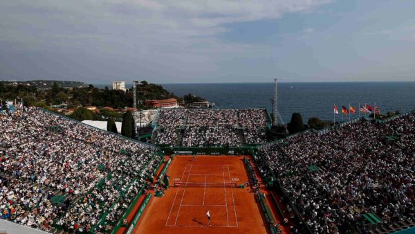 Jannik Sinner celebrates defeating Carlos Alcaraz to win the 2026 Monte-Carlo Masters final