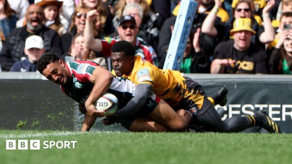 Gabriel Hamer-Webb scoring a try for Leicester Tigers in their 62-3 victory over Newcastle Red Bulls