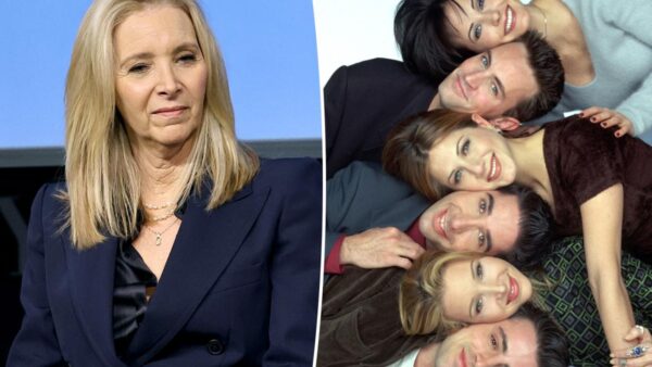 Lisa Kudrow as Phoebe Buffay on the Friends set recalling being called the sixth Friend