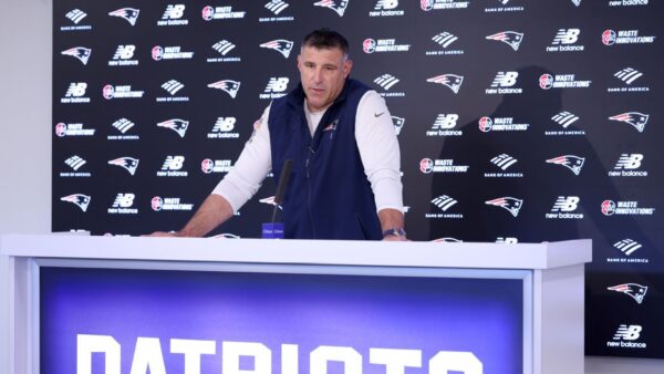 New England Patriots head coach Mike Vrabel