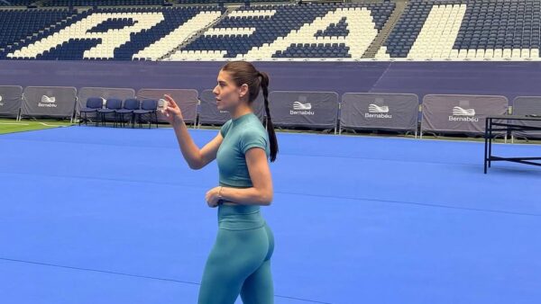 Sorana Cîrstea Trains at Santiago Bernabéu Ahead of Gauff Match