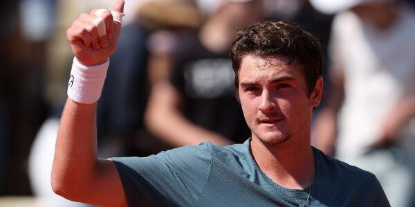 Brazilian tennis star João Fonseca celebrating his Masters 1000 quarterfinal win in Monte Carlo