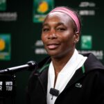 Venus Williams and Zarina Diyas tennis match moment