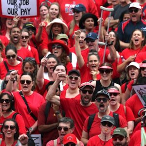 Victorian Teachers Offered 28% Pay Rise to Avert Strikes
