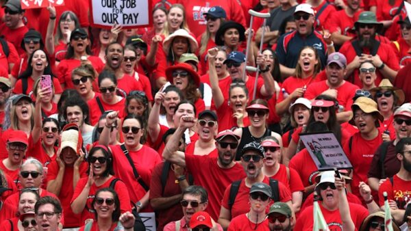 Victorian Teachers Offered 28% Pay Rise to Avert Strikes