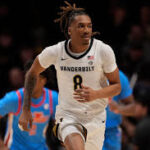 Washington Huskies guard Zoom Diallo entering the NCAA transfer portal