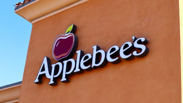 Applebee's Enhances Customer Interaction by Shifting Manager Focus