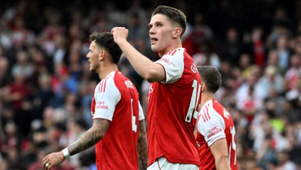 Arsenal Leads Premier League Standings After Fulham Victory