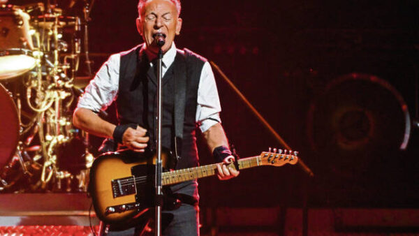Bruce Springsteen and E Street Band Deliver Powerful Message in Pittsburgh