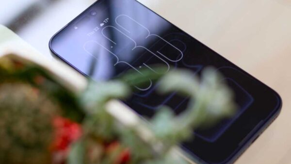 iPhone 18 Pro Launch: Why Waiting for 2027 Might Be Wise