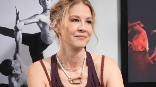Jenna Elfman Discusses Future on 'Shifting Gears' Amid New Role