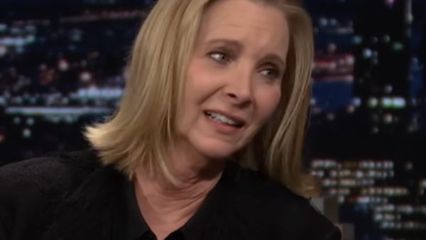 Lisa Kudrow Weighs in on Friends Debate: Ross Was a Bad Boyfriend