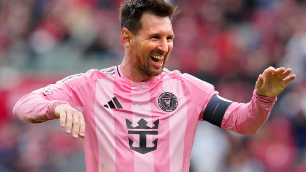 Messi Intensifies Rivalry with Ronaldo in 1,000 Goal Quest