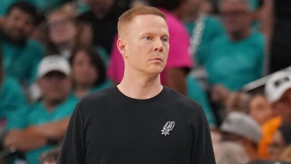 Orlando Magic Finalizes Deal to Hire Sean Sweeney as Coach