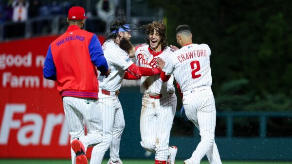 Phillies Achieve Walk-Off Wins Against Giants in Doubleheader