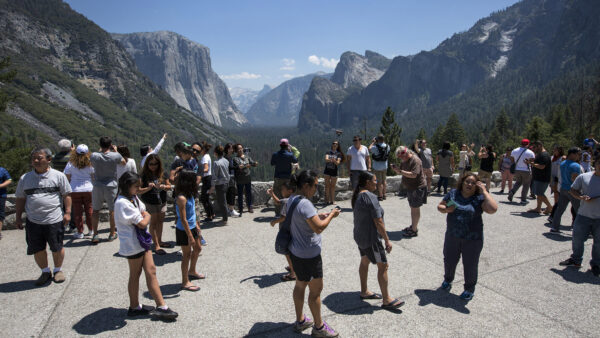 Yosemite National Park Faces Parking Crisis Ahead of Summer Rush