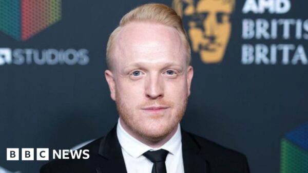 Twin Peaks Actor Owain Rhys Davies Passes Away at 44